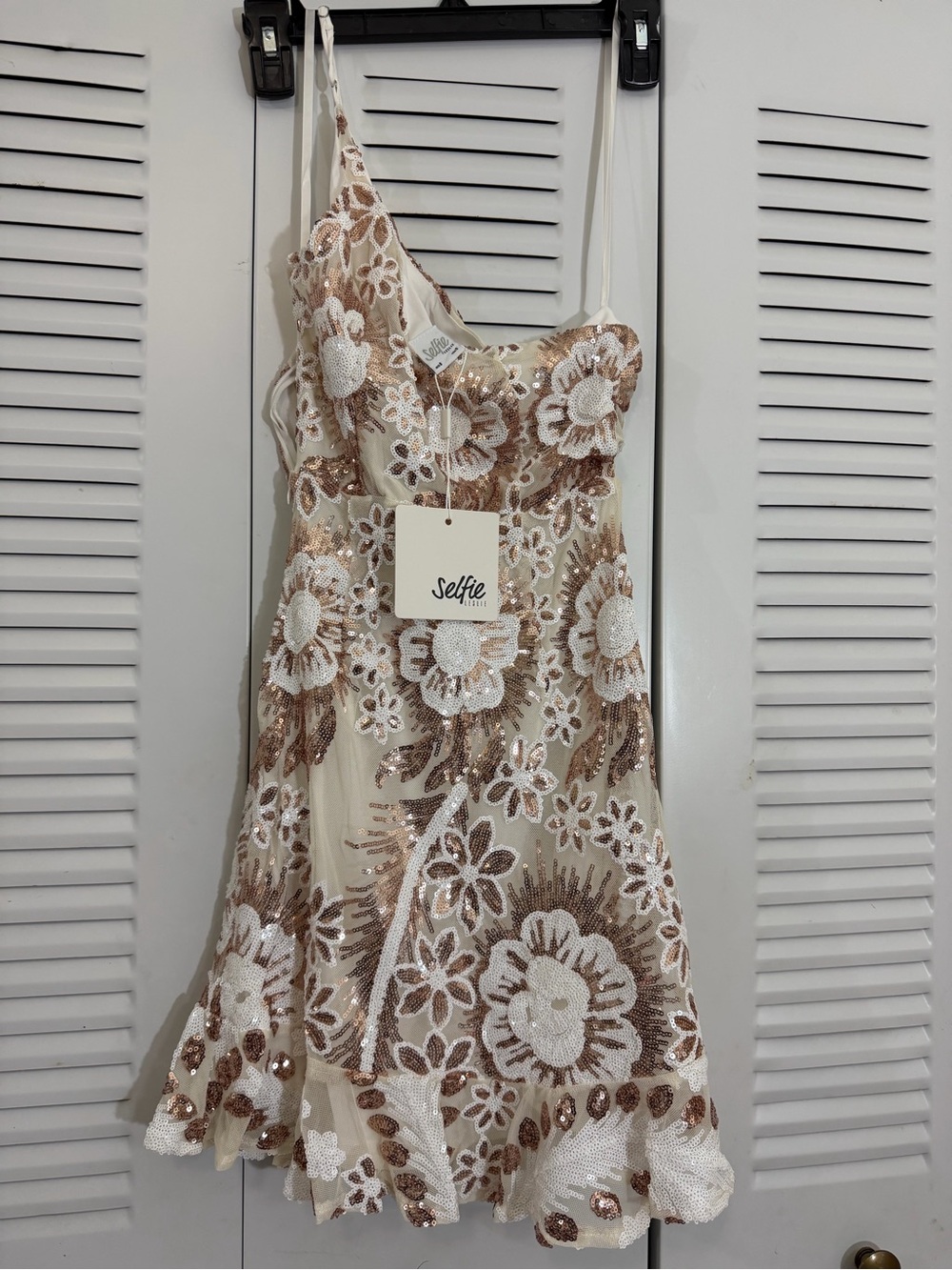 Selfie Leslie White Mini Dress with brown Gold Lace Accents - Picture 6 of 8